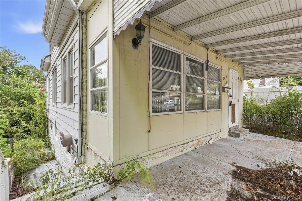 923 Quincy AVE, Bronx, NY 10465