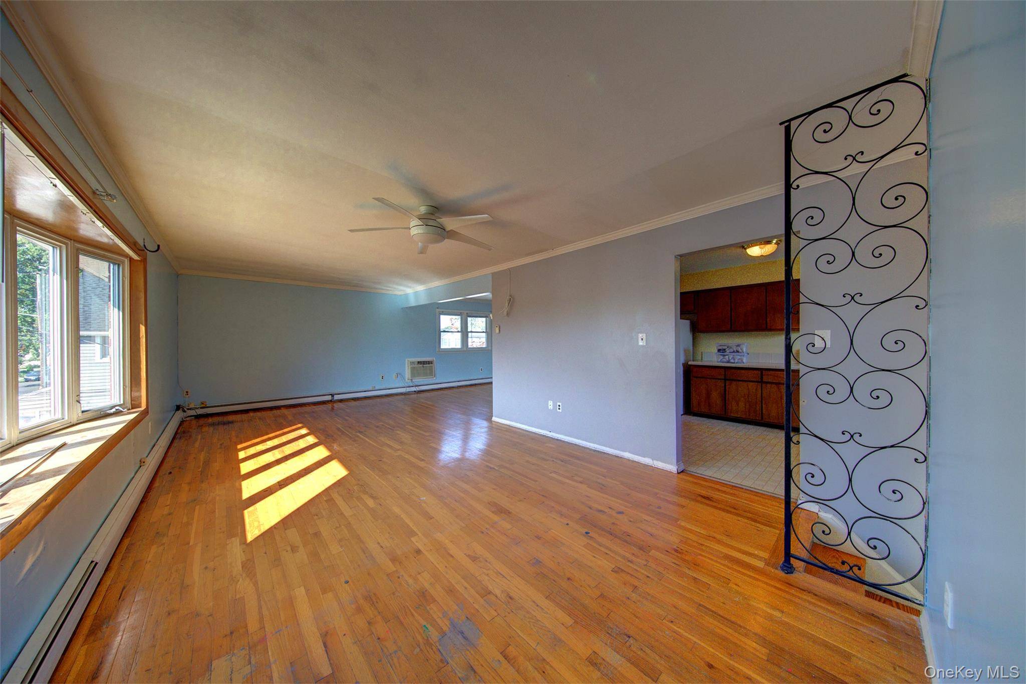 870 Garfield ST #2, Franklin Square, NY 11010