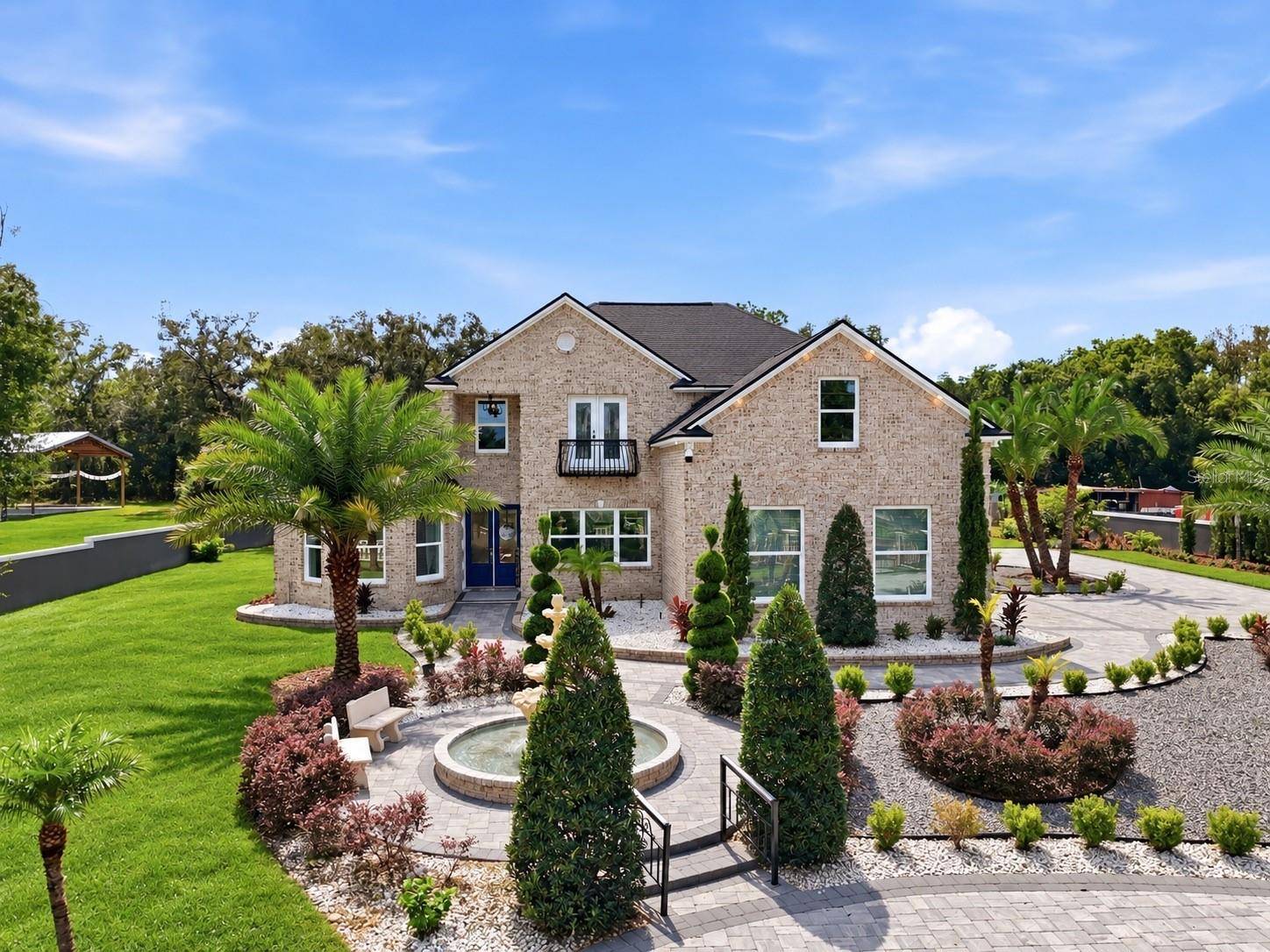 416 W SOCRUM LOOP RD, Lakeland, FL 33809
