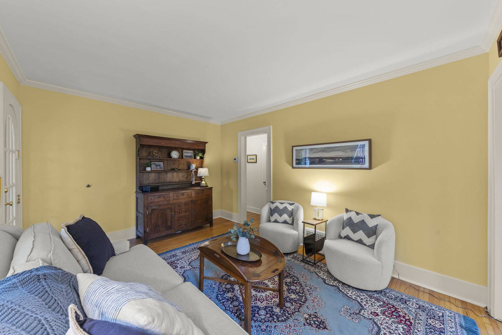 873 Hillside AVE, Glen Ellyn, IL 60137