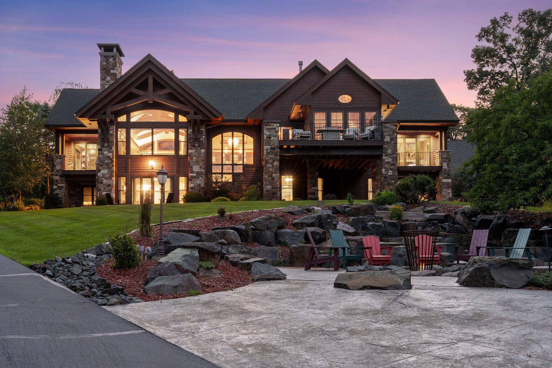 2534 Stagecoach TRL S, Afton, MN 55001
