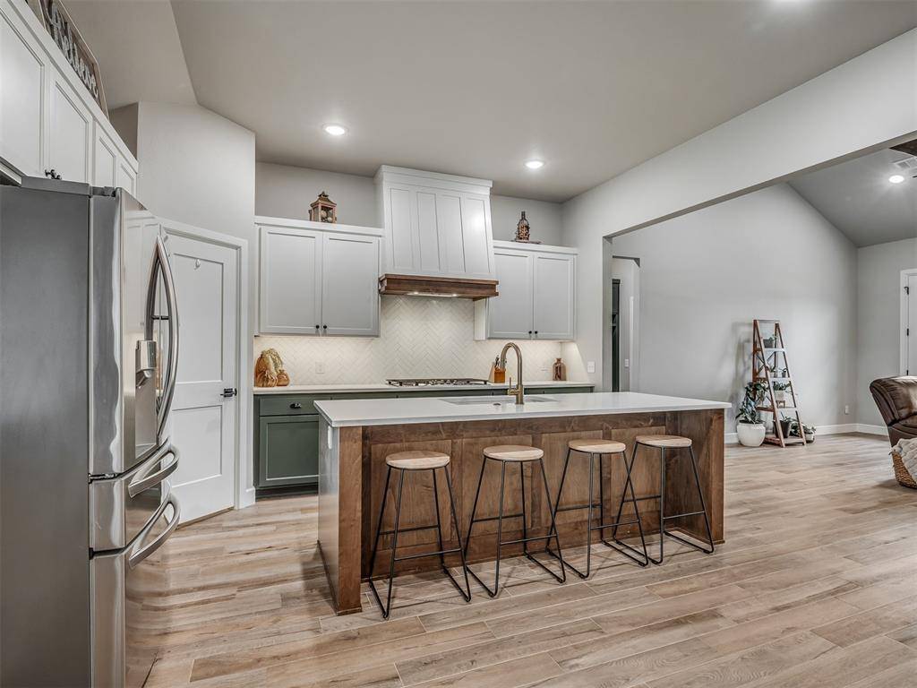 3017 Hollow Crest LN, Norman, OK 73071