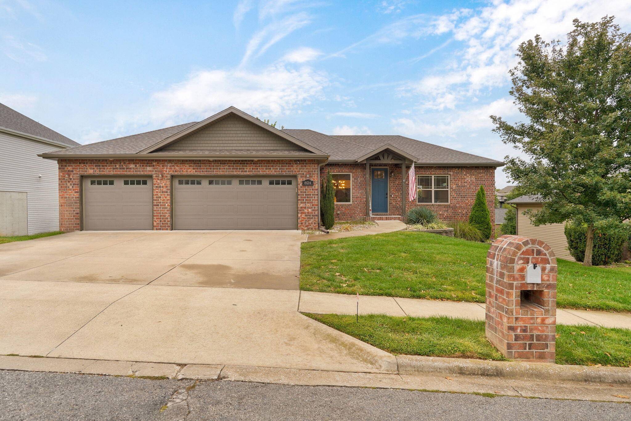 824 Gold Rush AVE, Nixa, MO 65714