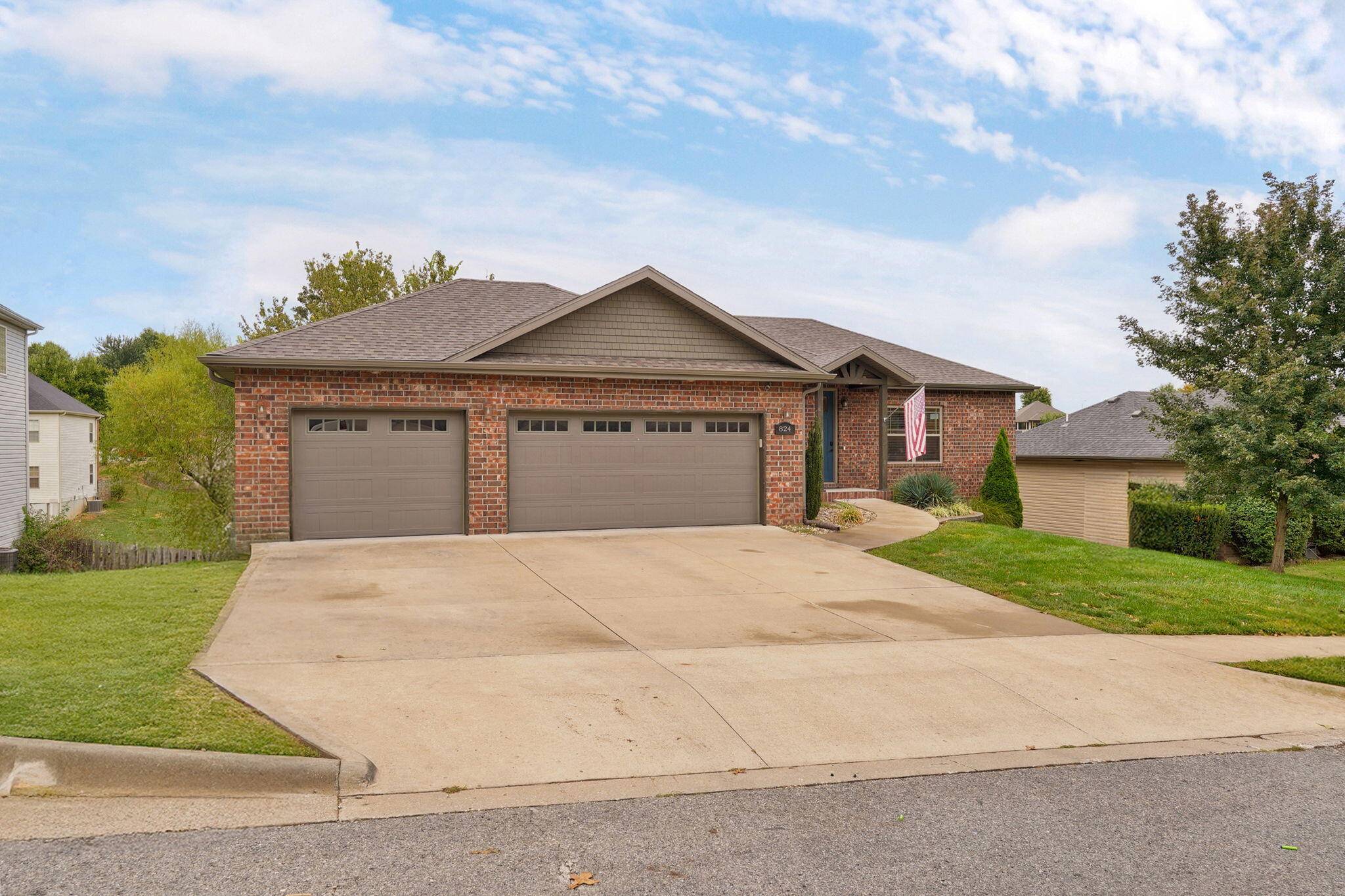 824 Gold Rush AVE, Nixa, MO 65714
