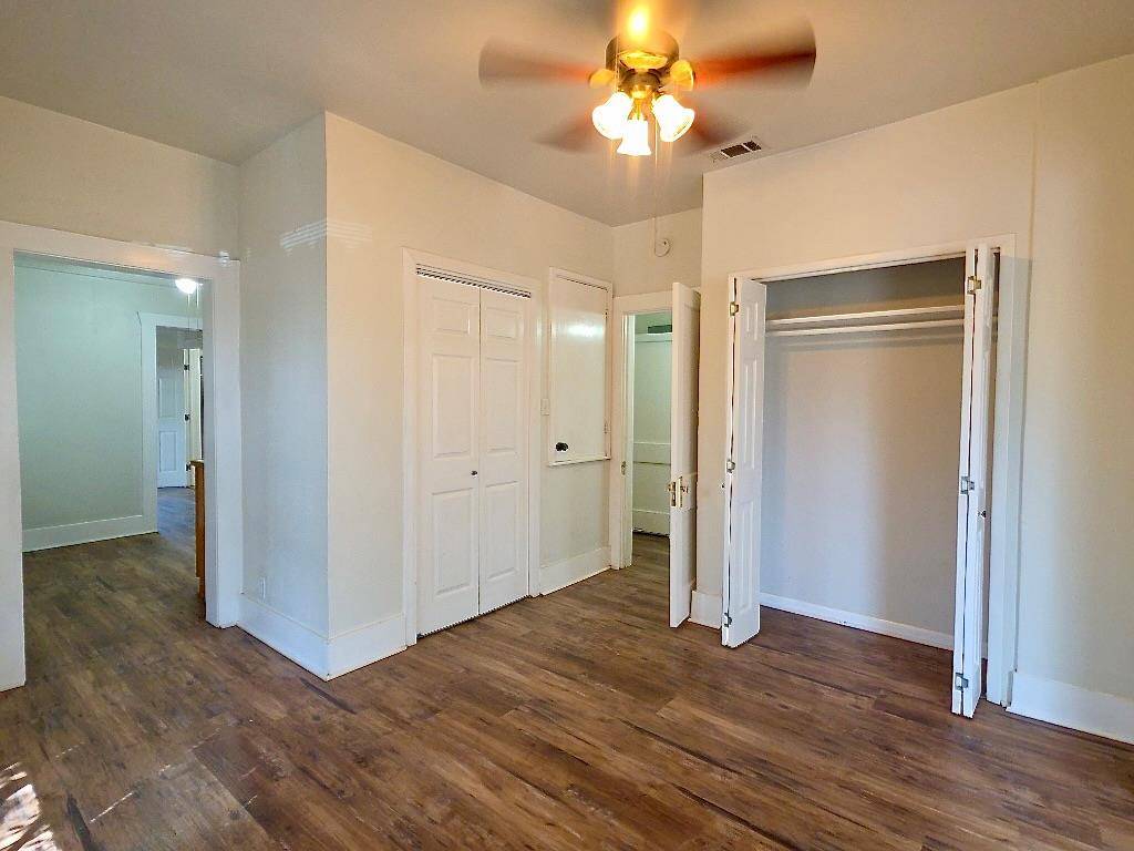606 Mesquite ST, Bastrop, TX 78602