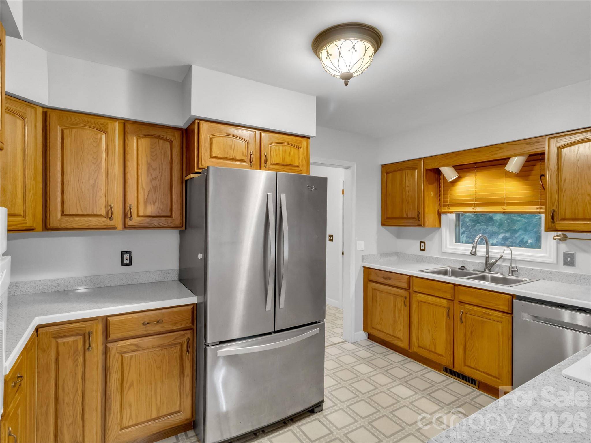 250 Camp Creek RD, Whittier, NC 28789