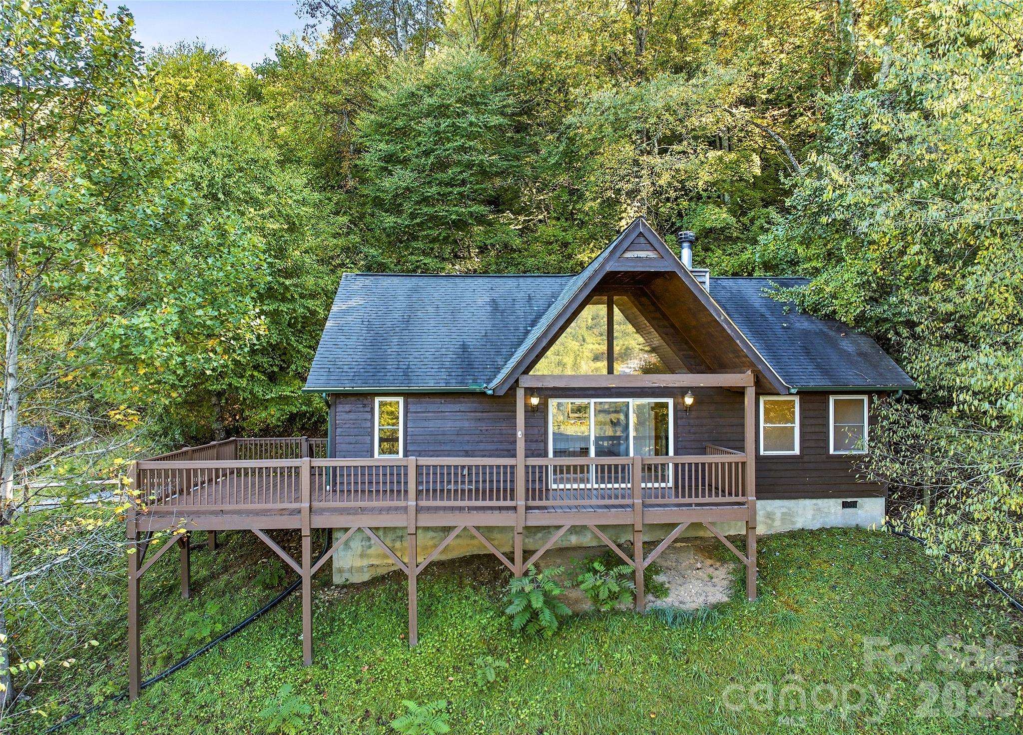 144 Appalachian TRL, Maggie Valley, NC 28751