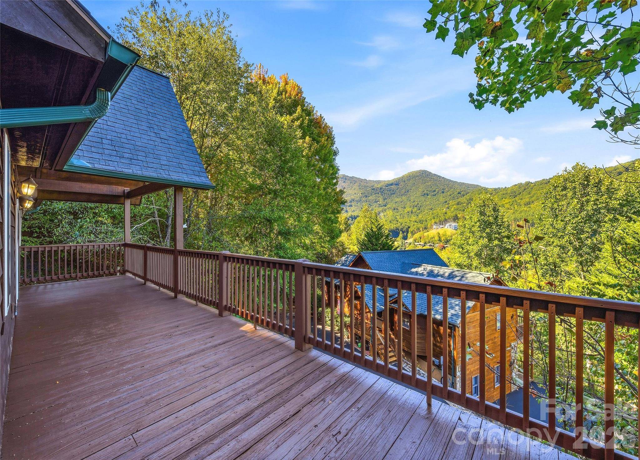 144 Appalachian TRL, Maggie Valley, NC 28751