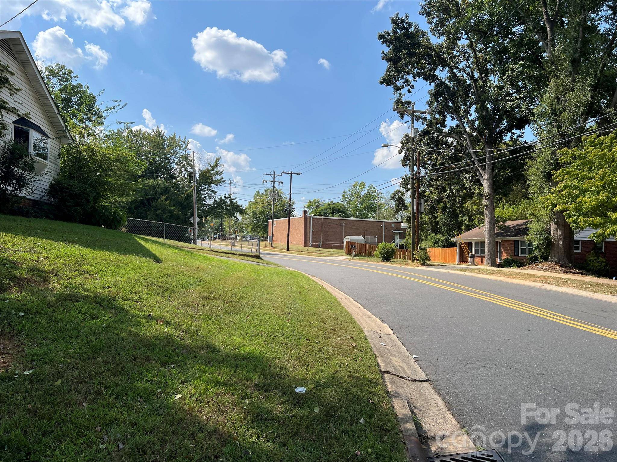 8100 Carrolwood DR, Charlotte, NC 28217