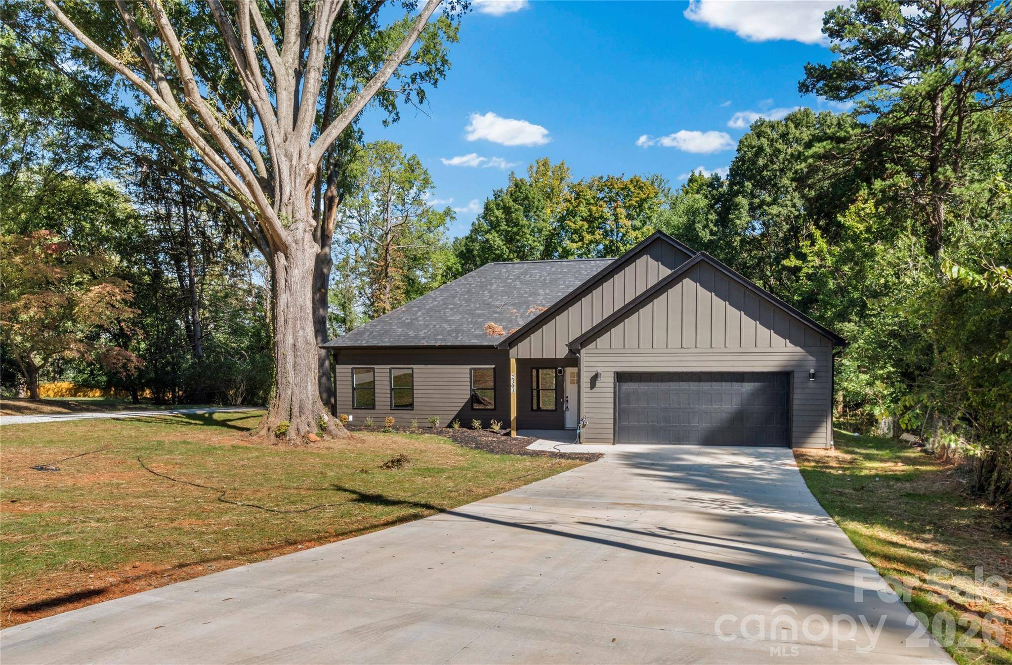 2303 Frederick DR, Winston Salem, NC 27103