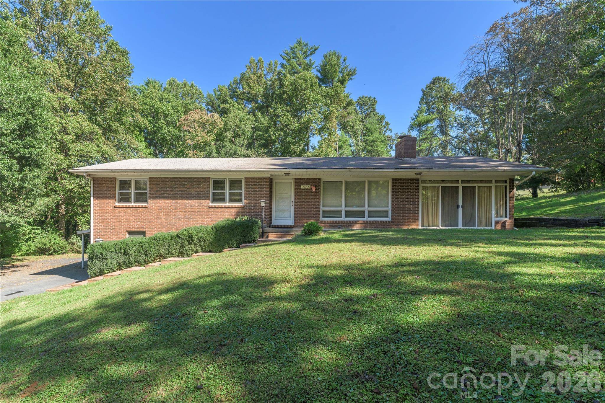 2882 Butler Bridge RD, Mills River, NC 28759