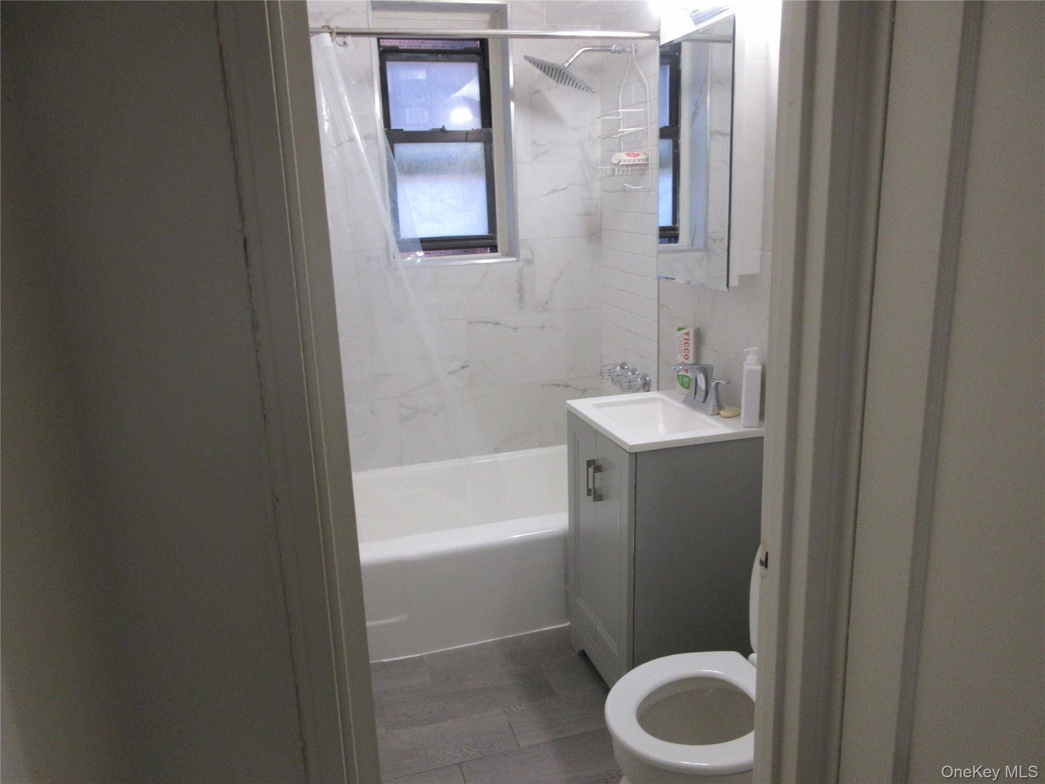 485 East Lincoln AVE #212, Mount Vernon, NY 10550