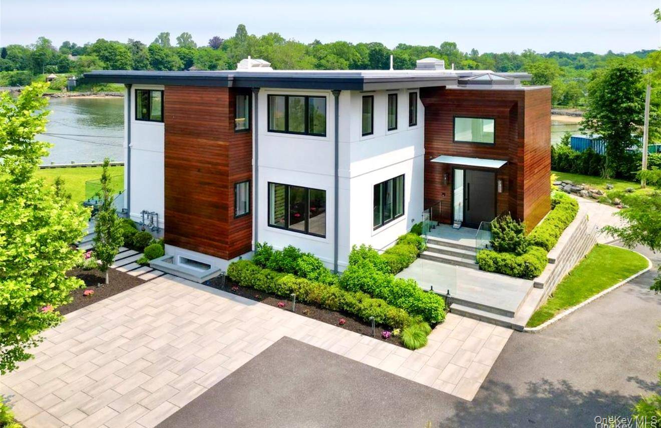 70 CANDY LANE, Saddle Rock, NY 11023
