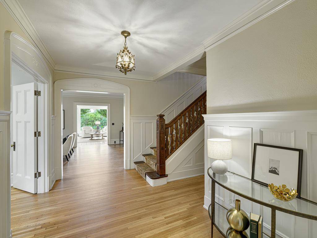 754 Linwood AVE, Saint Paul, MN 55105