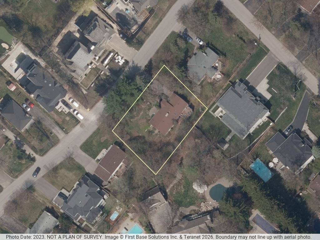 1118 Melvin AVE, Oakville, ON L6J 2V9