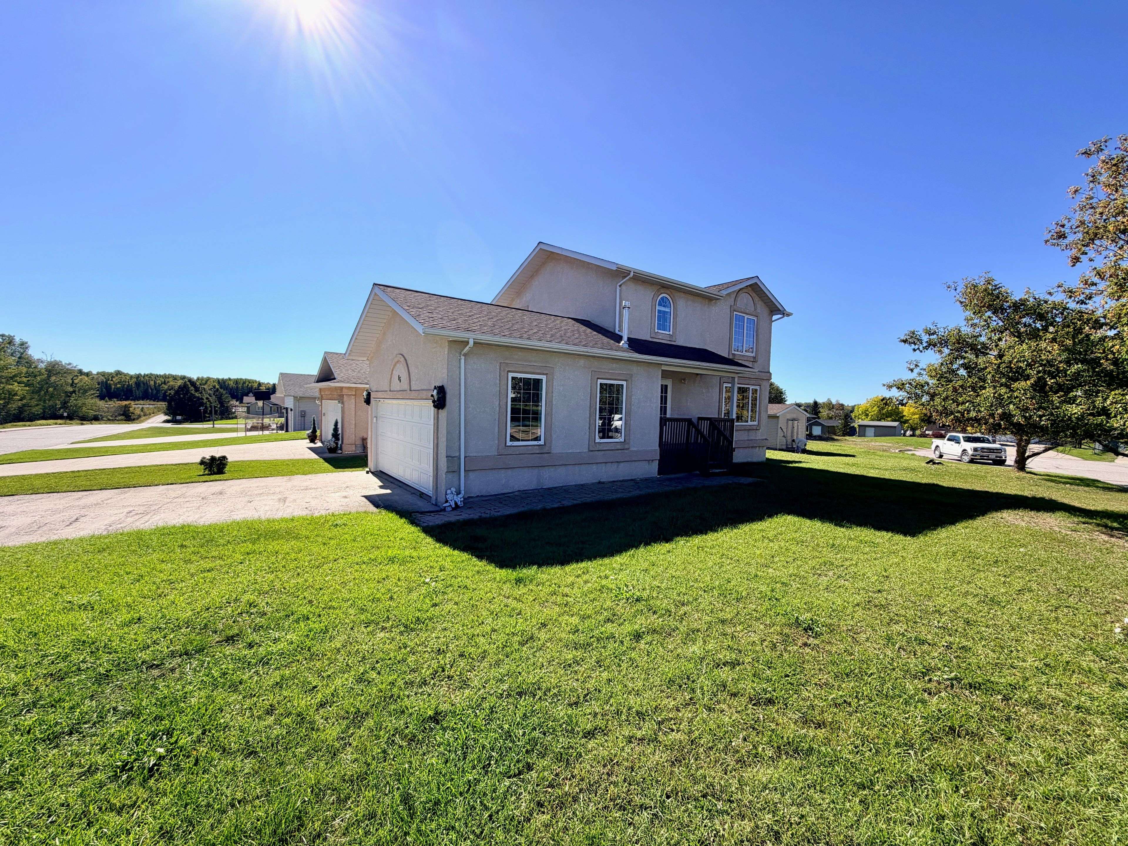 86 Mcmillan AVE, Dryden, ON P8N 3K2