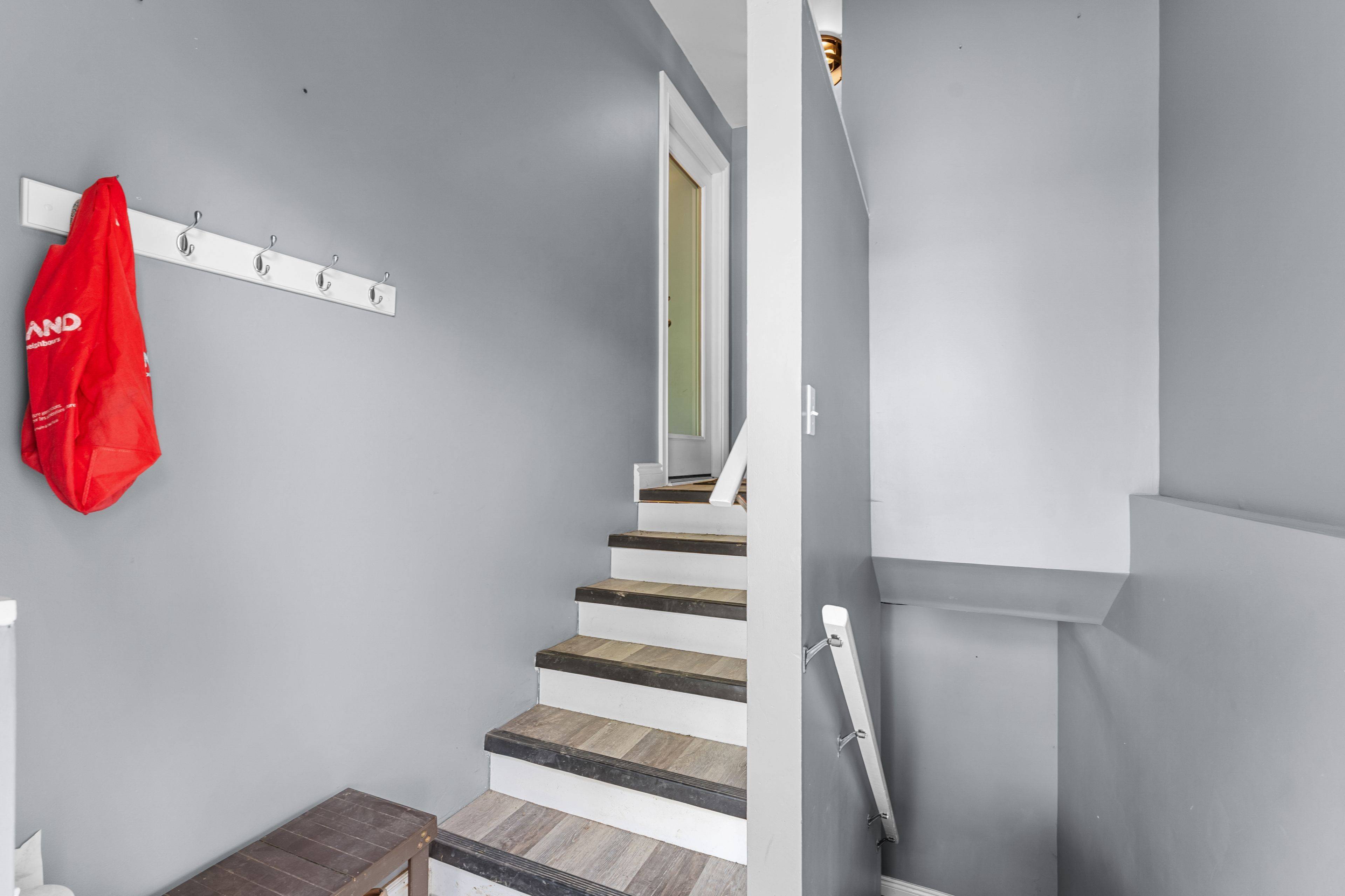 21 Alma ST N, Kawartha Lakes, ON K0L 2W0