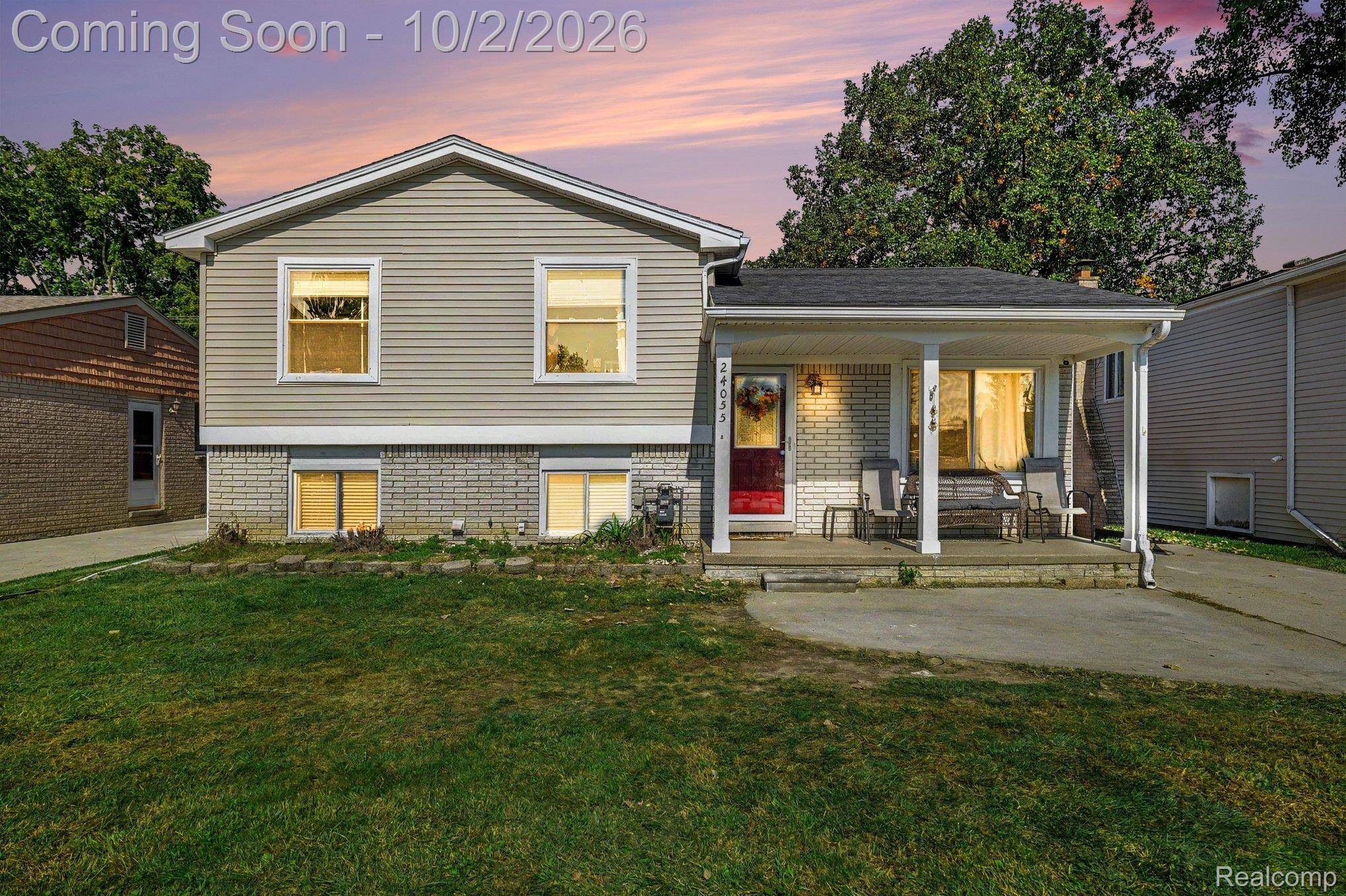 24055 Manila ST, Clinton Charter Township, MI 48035