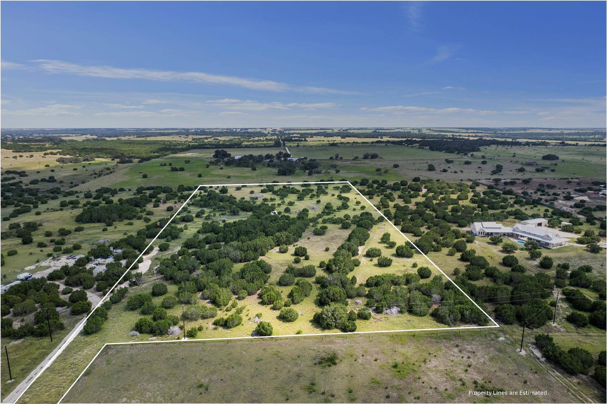 999 County Road 217 RD, Florence, TX 76527