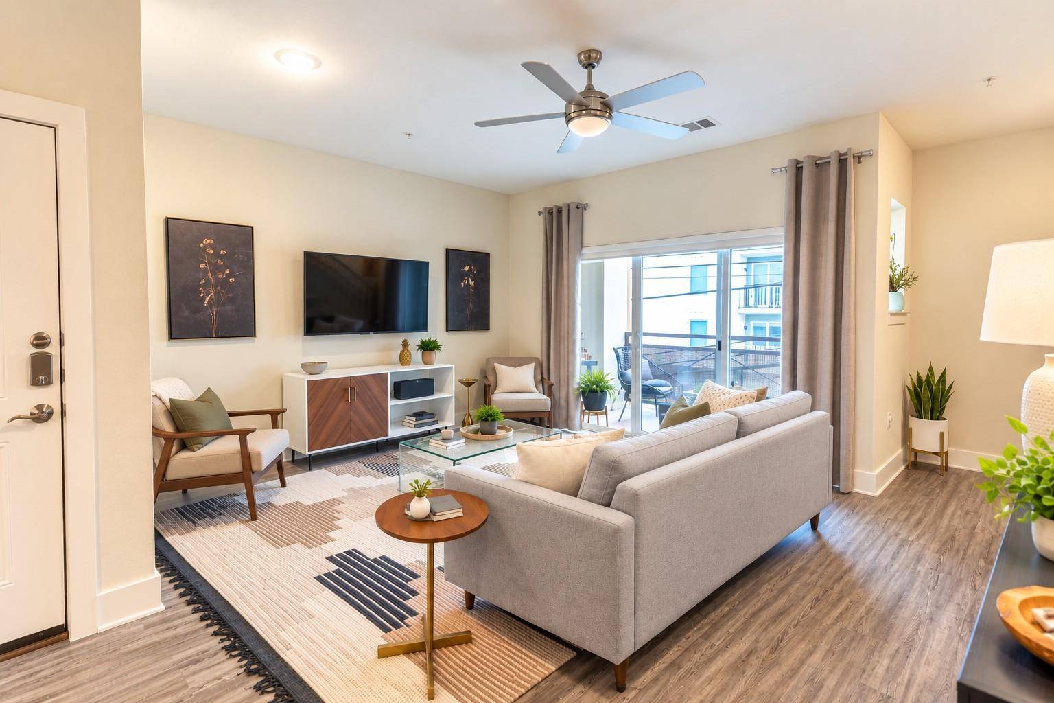 2827 Manor RD #2202, Austin, TX 78722