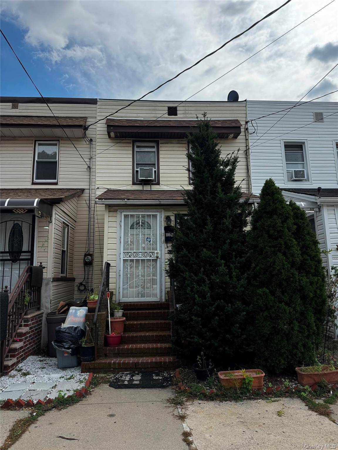 10620 109th AVE, Ozone Park, NY 11417