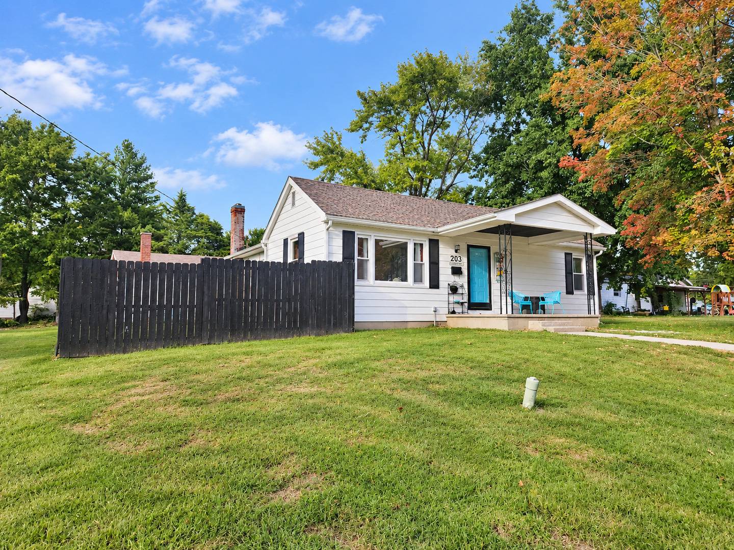 203 E BROWN ST, Pinckneyville, IL 62274