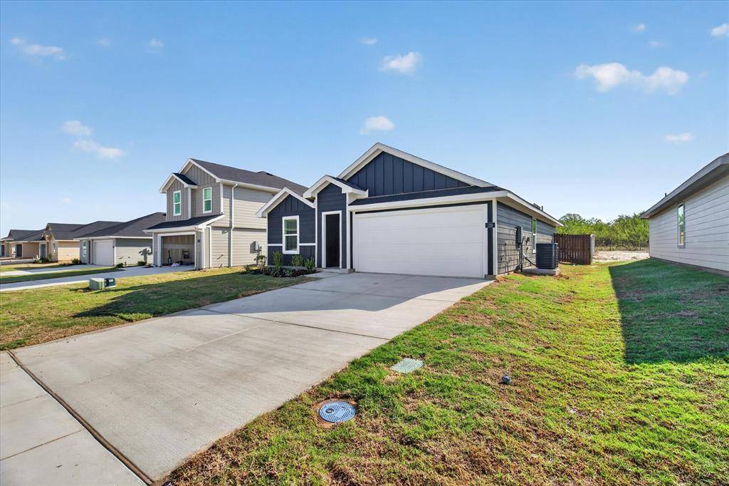 129 Mach Way, Mineral Wells, TX 76067