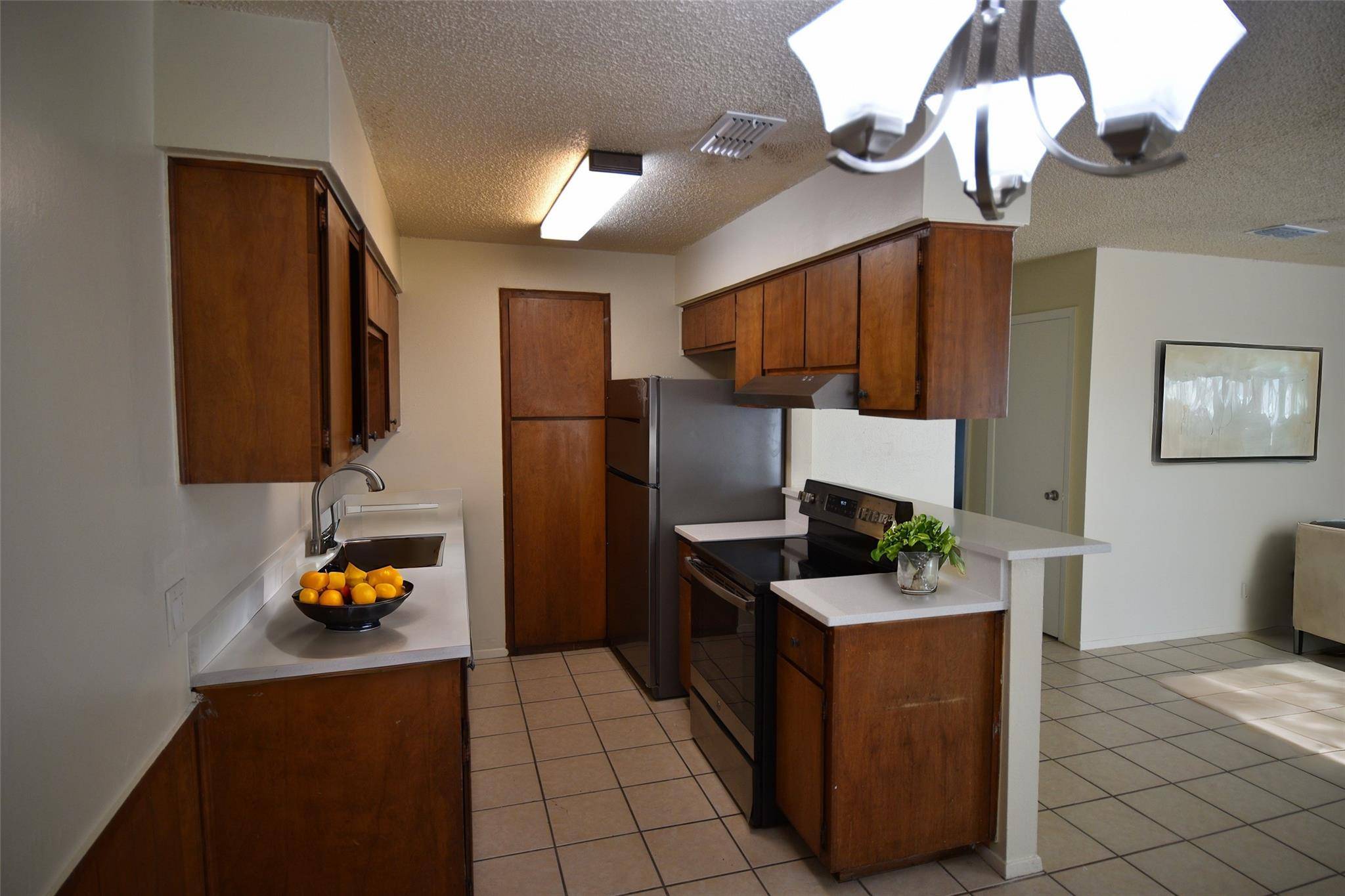 3319 Dolphin DR #A, Austin, TX 78704