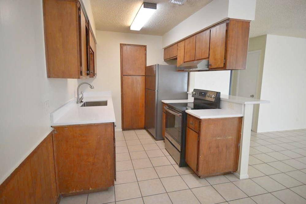 3319 Dolphin DR #A, Austin, TX 78704