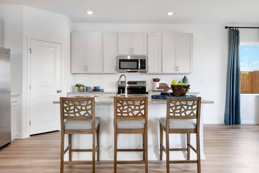 204 Copperwind DR, Liberty Hill, TX 78642