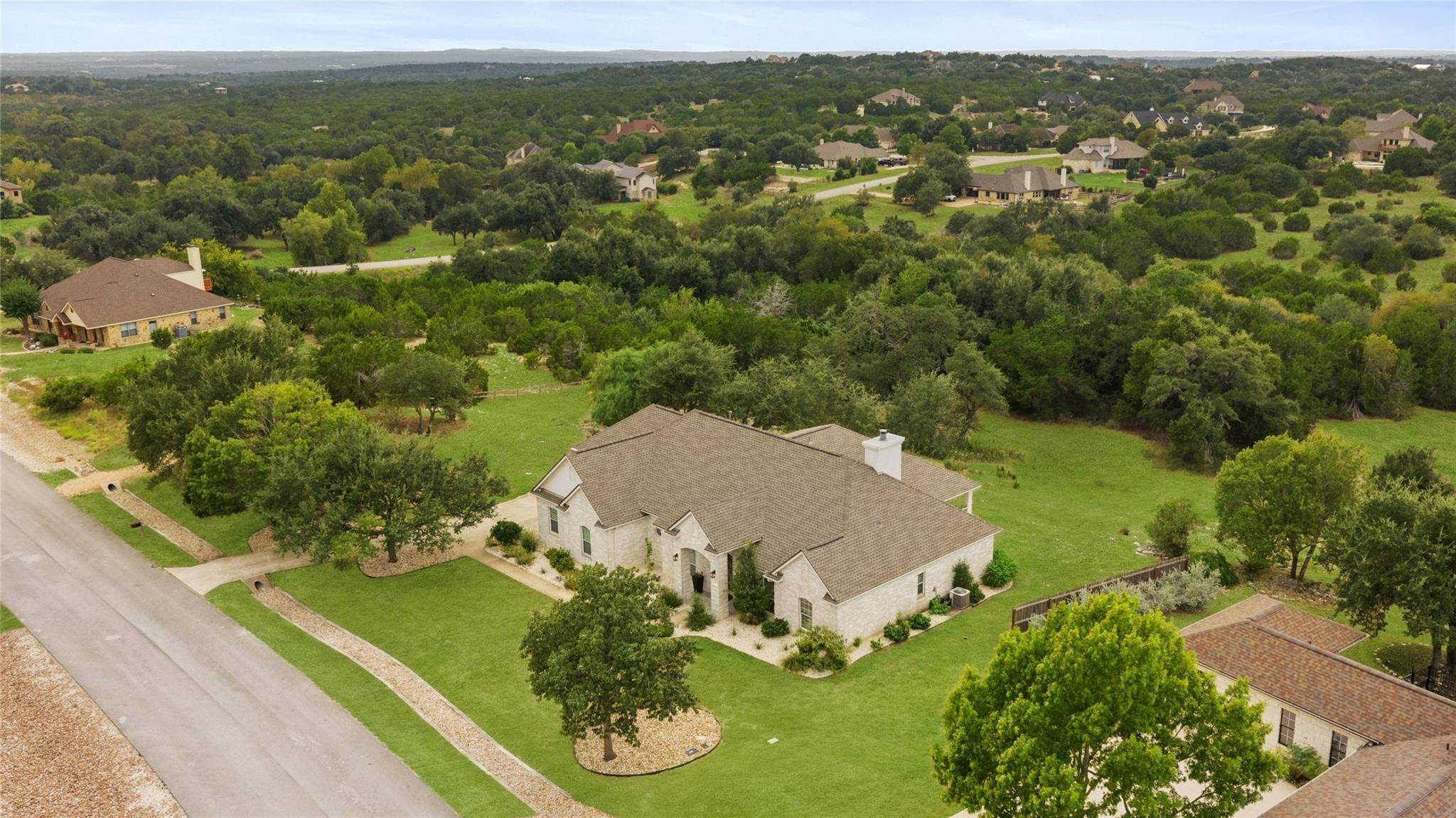 190 Steamboat XING, Dripping Springs, TX 78620