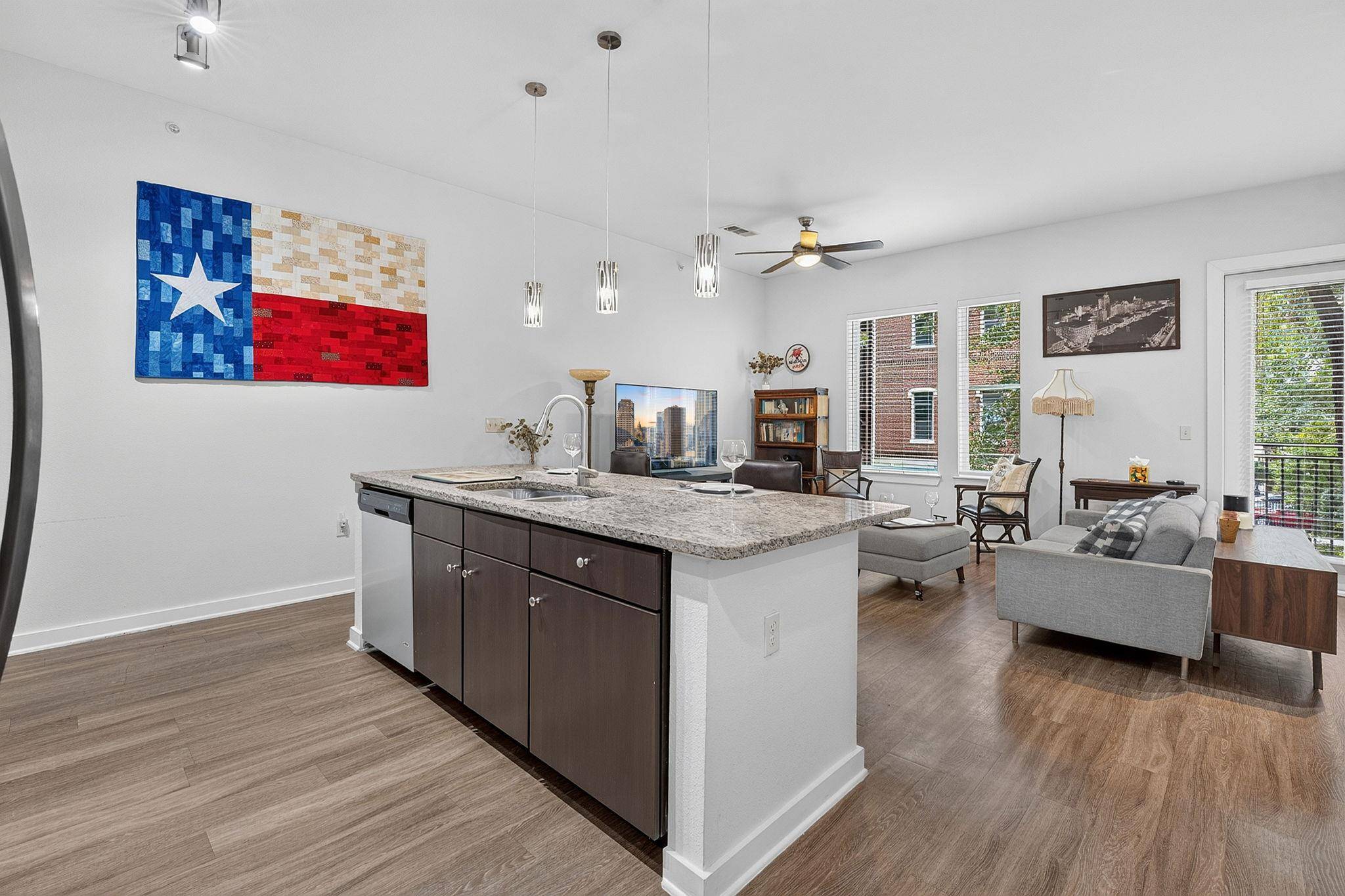 1900 Barton Springs RD #2047, Austin, TX 78704