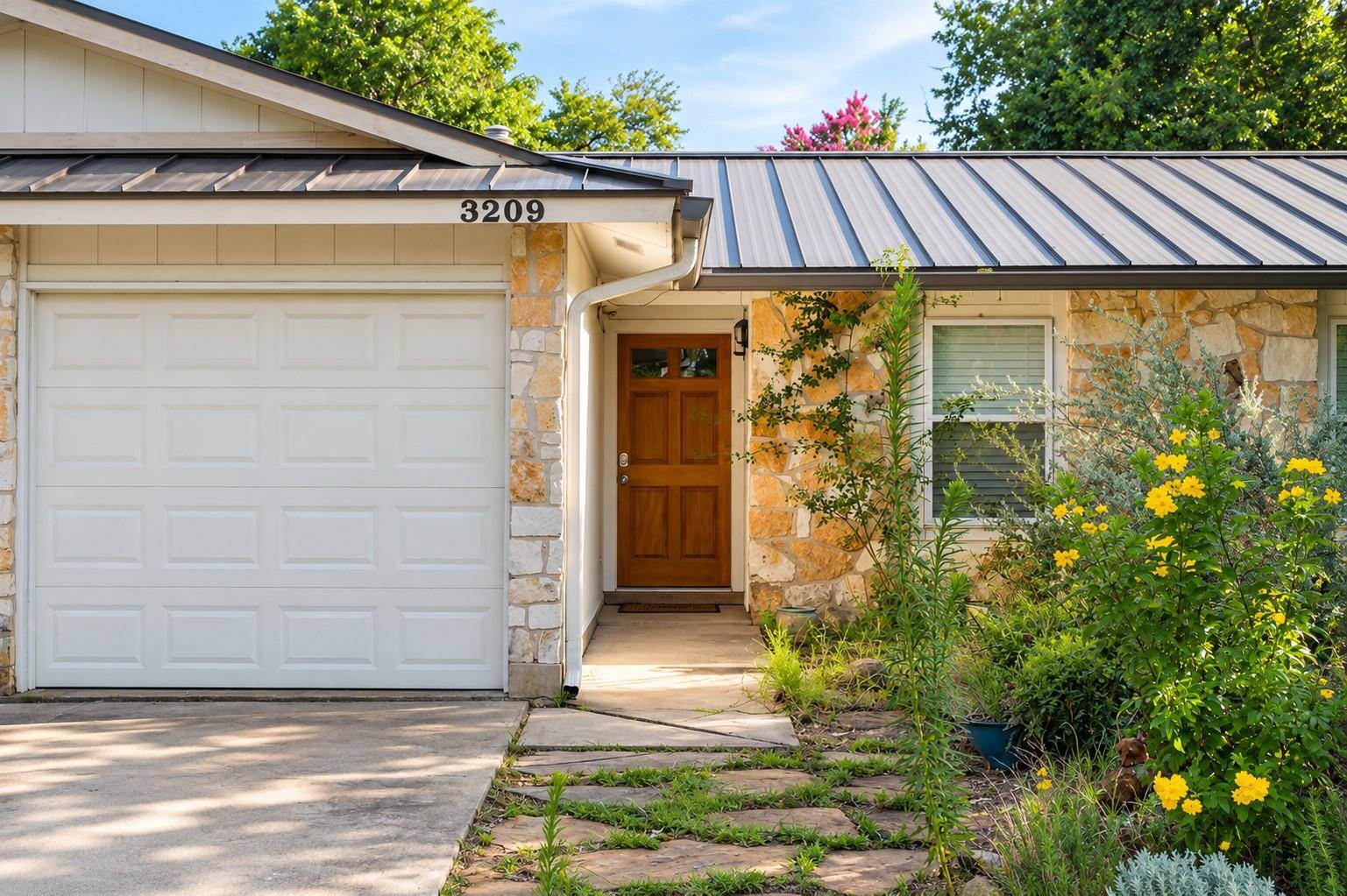 3209 EVANSTON LN, Austin, TX 78745