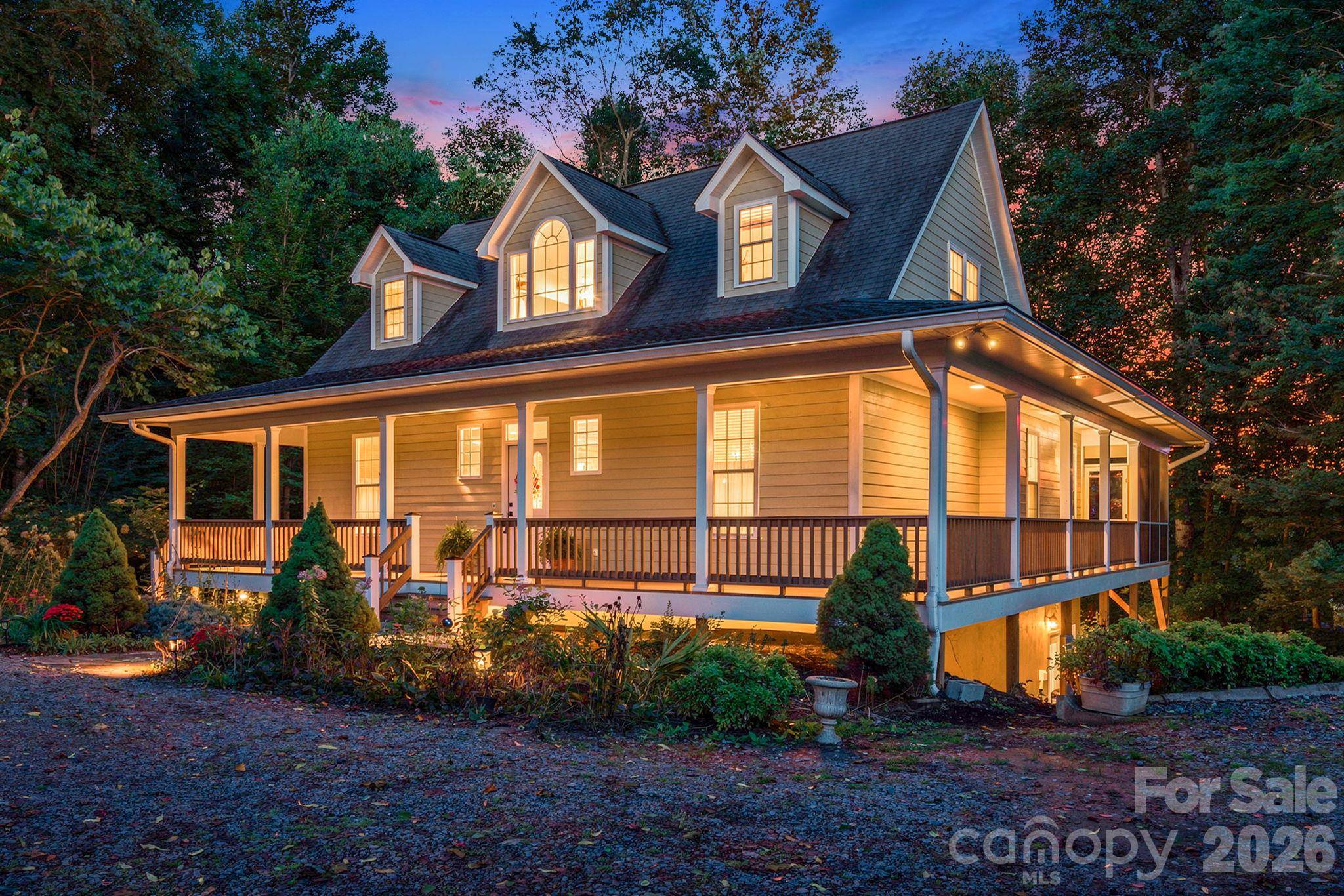 95 Ashworth DR, Fairview, NC 28730