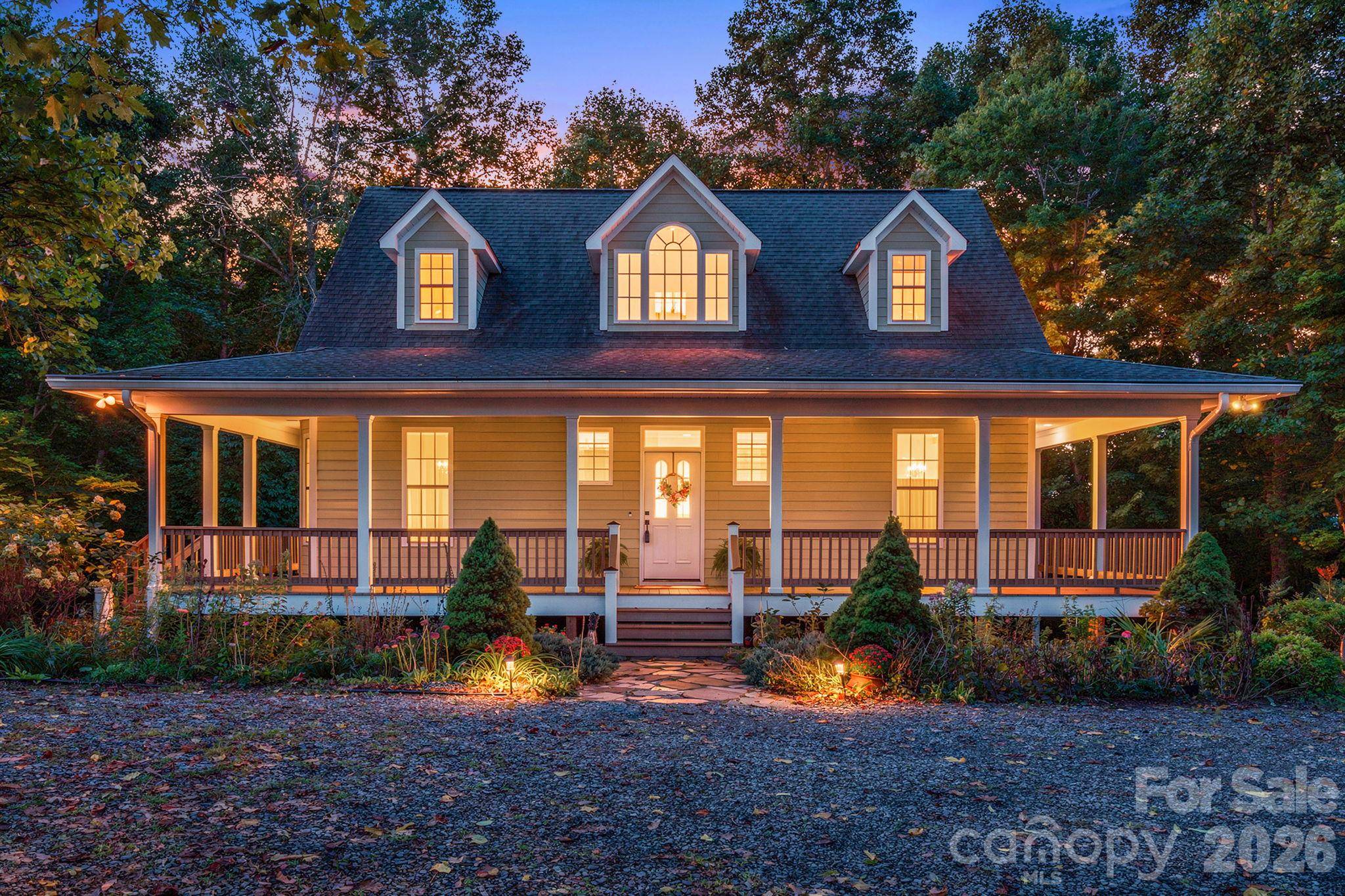 95 Ashworth DR, Fairview, NC 28730