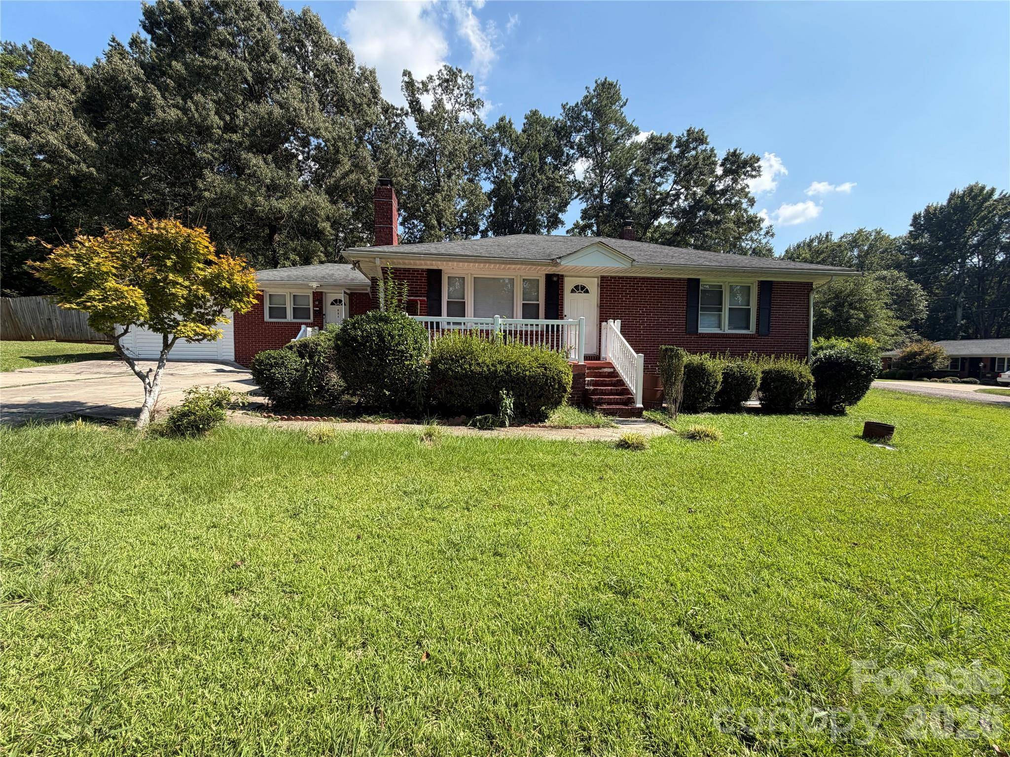 604 Willow ST, Wadesboro, NC 28170