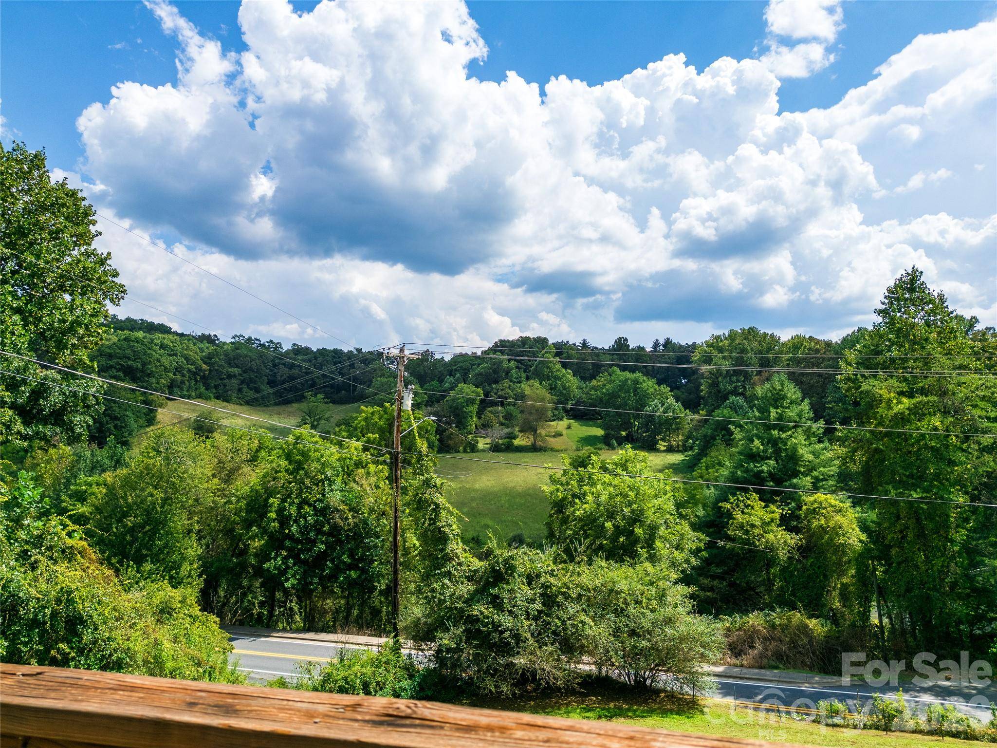 204 Grove RD, Sylva, NC 28779