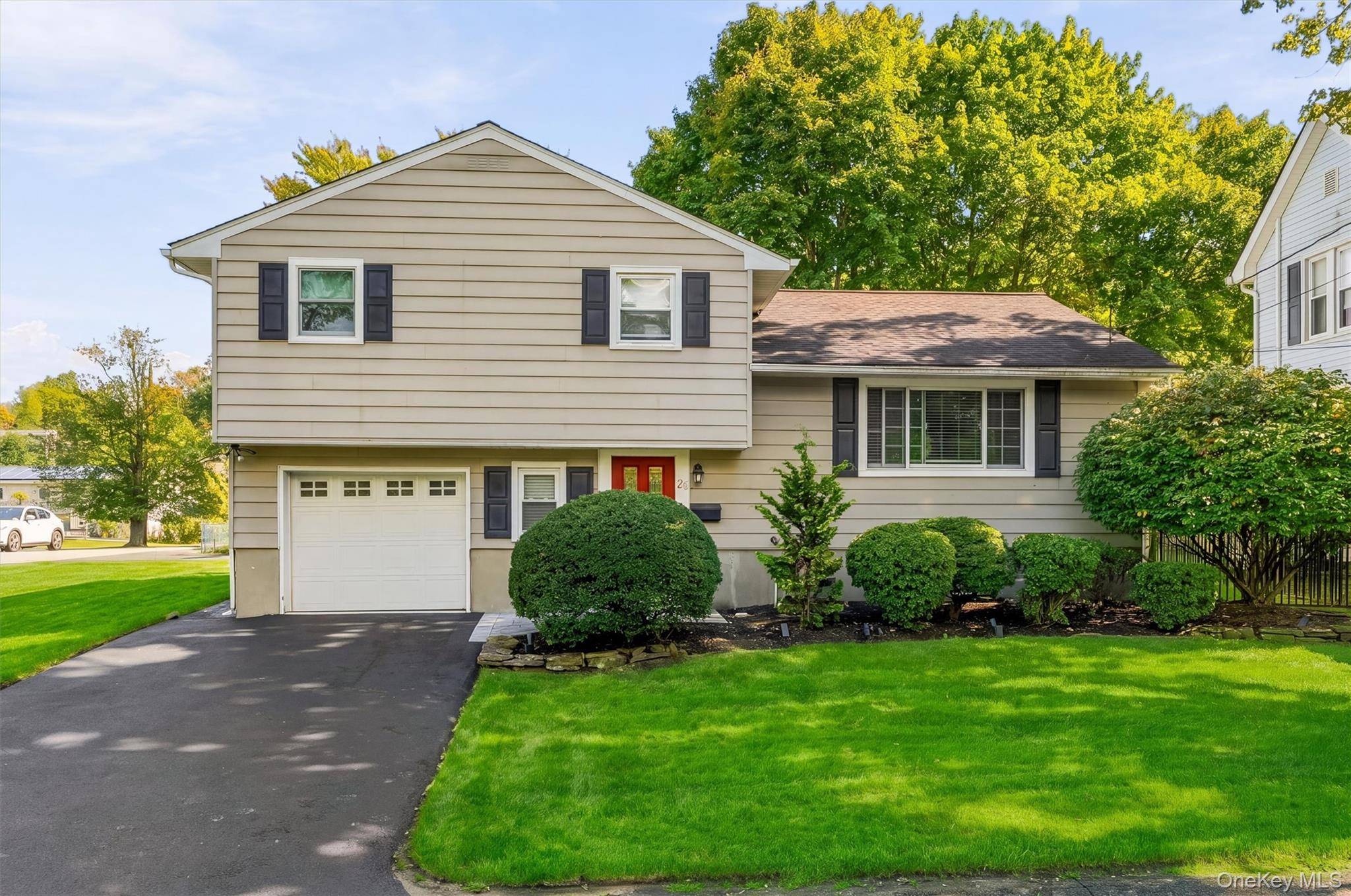 37 Lenox AVE, Congers, NY 10920