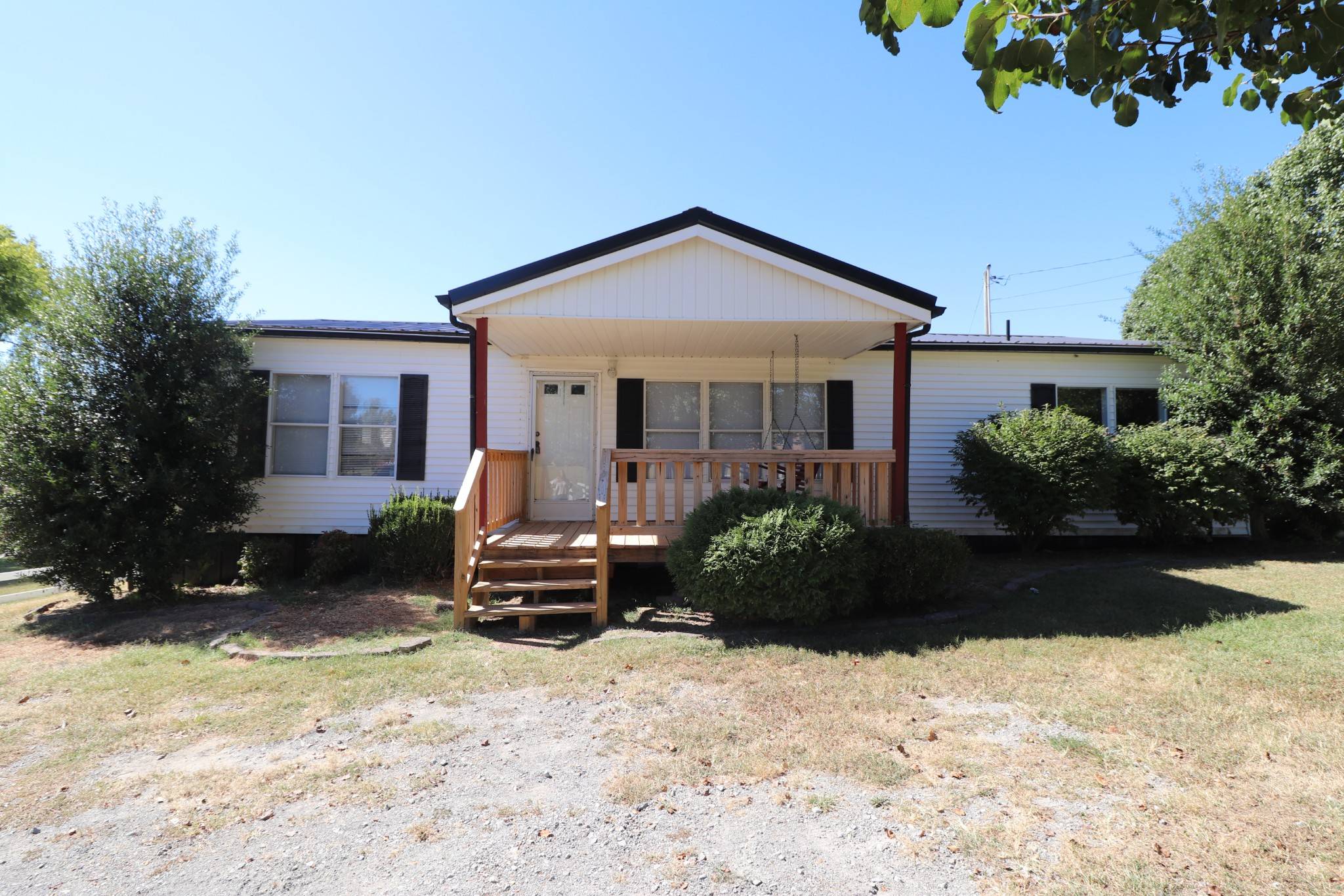 1285 Carey Rd, Hartsville, TN 37074