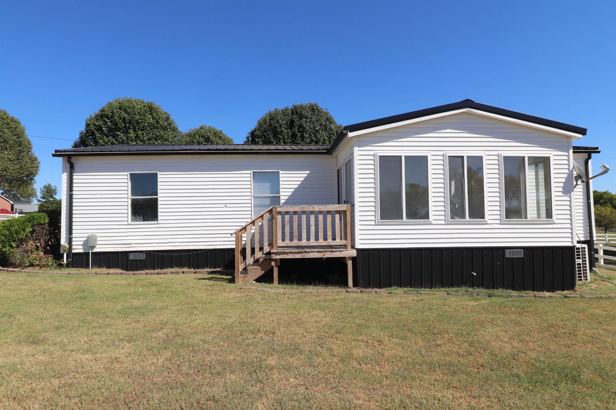 1285 Carey Rd, Hartsville, TN 37074