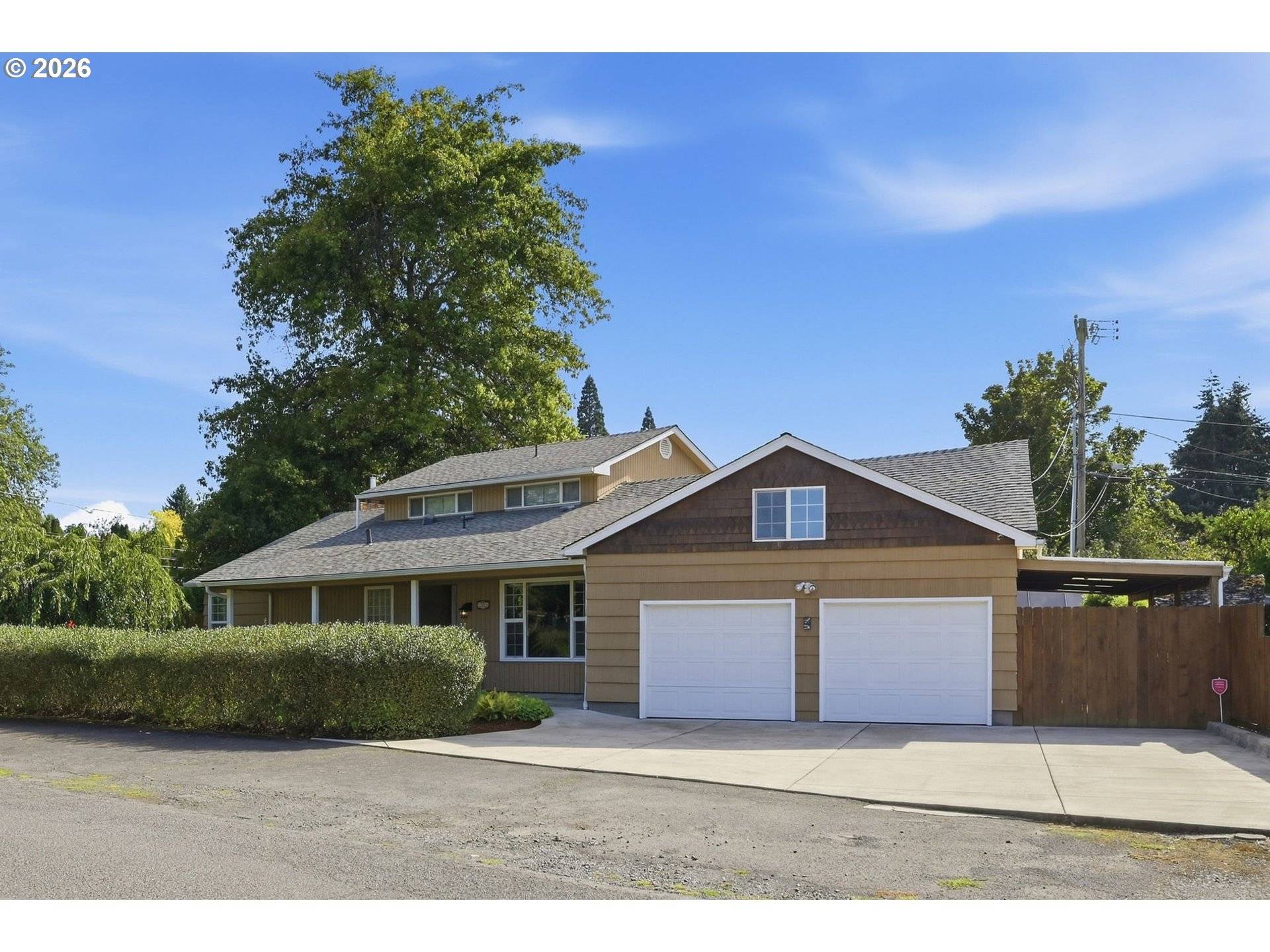 1590 CORUM AVE, Eugene, OR 97401