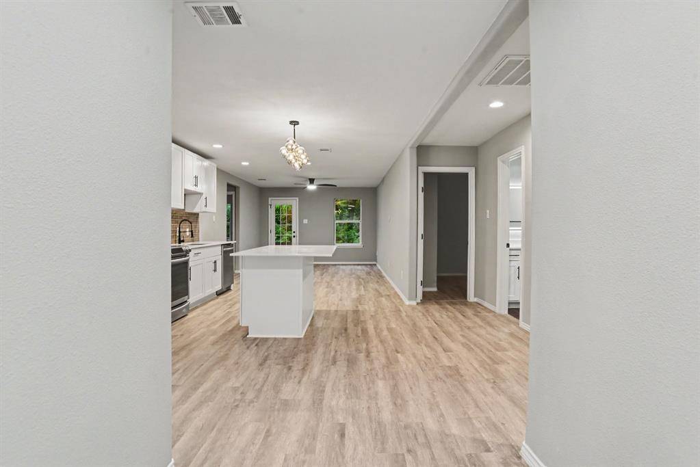 4519 Yancy Street, Dallas, TX 75216
