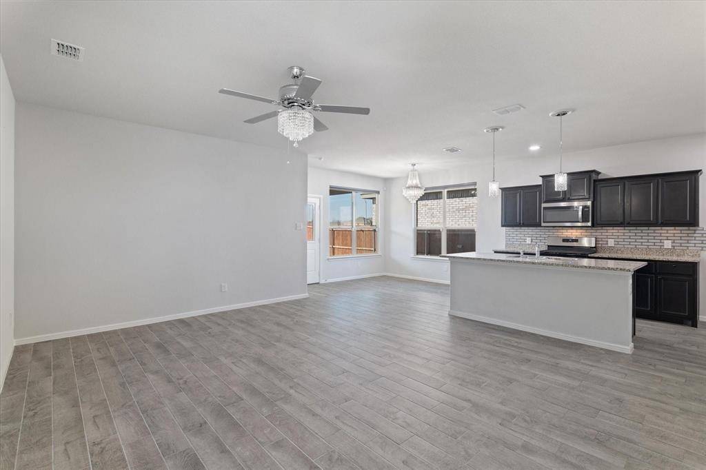 413 drowsy water Trail, Fort Worth, TX 76131