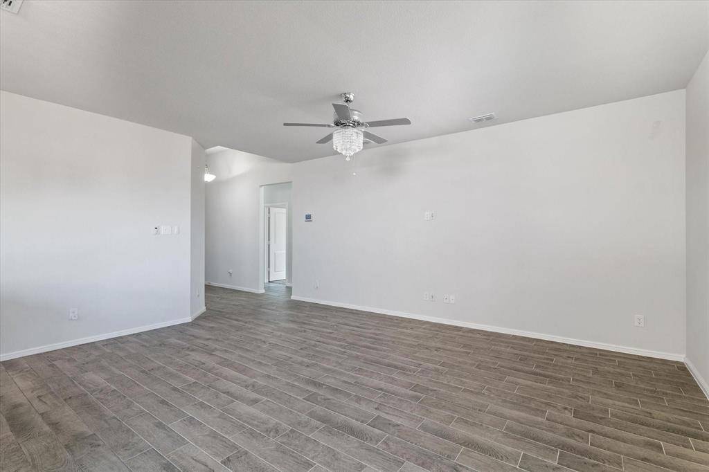 413 drowsy water Trail, Fort Worth, TX 76131