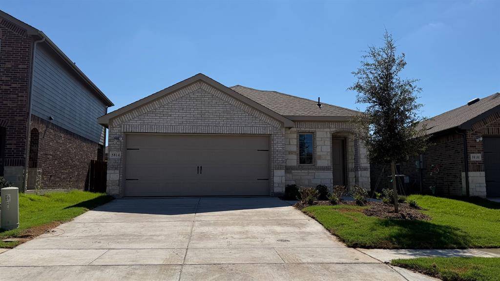5814 Blue Sky Drive, Crandall, TX 75114