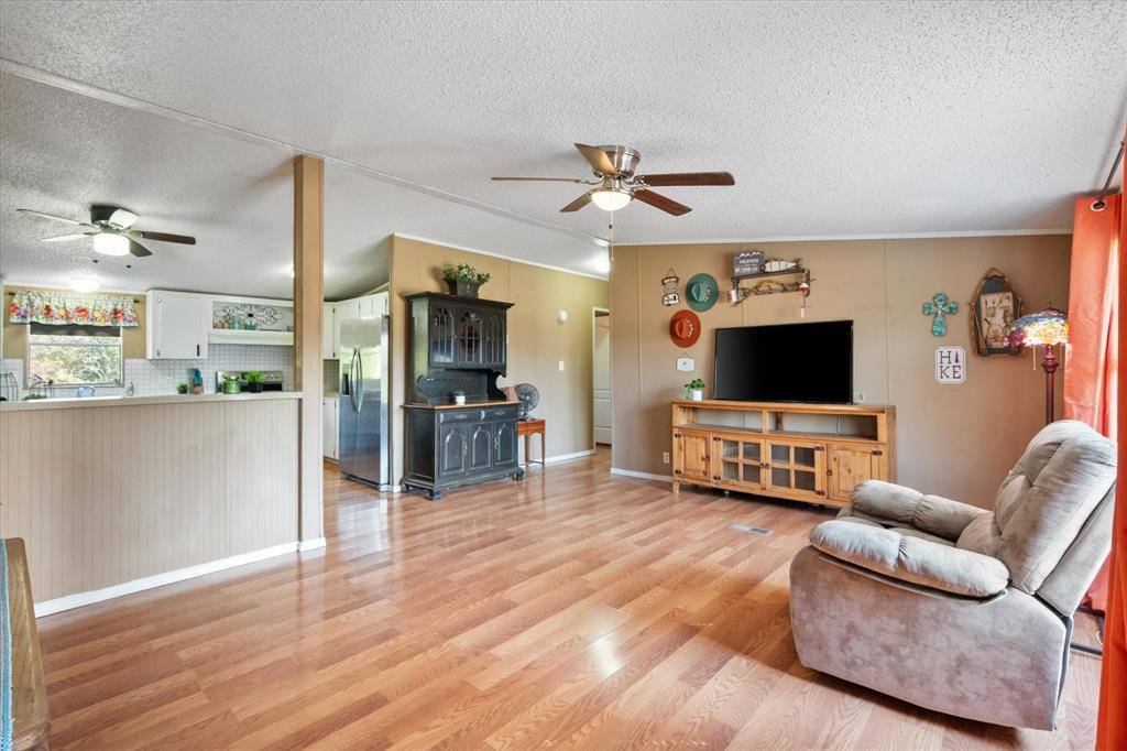 309 SE County Road 3048a, Corsicana, TX 75109