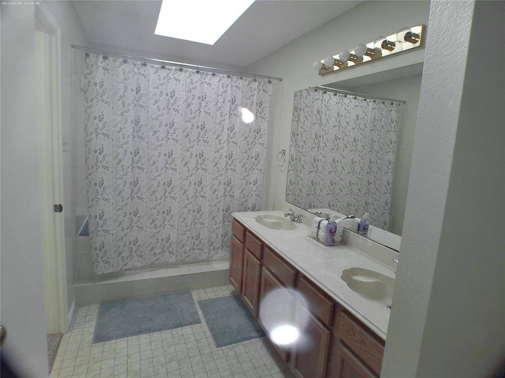11802 HICKORY GARDEN Drive, Balch Springs, TX 75180