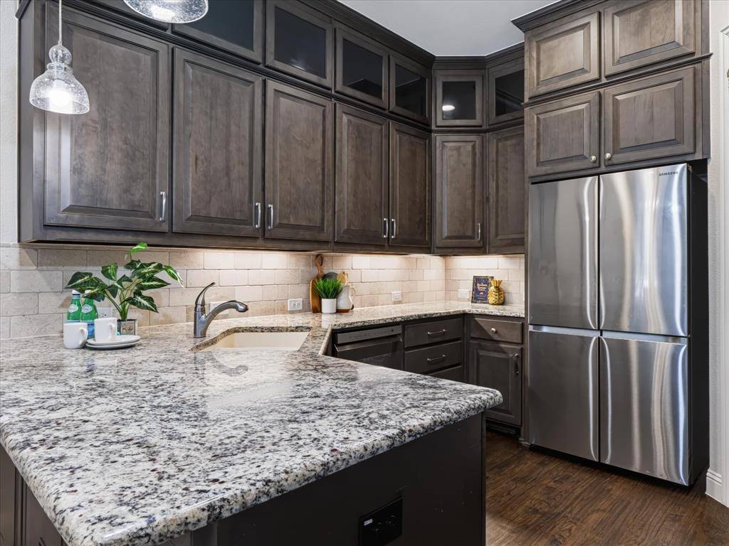 291 Moorland Drive, Richardson, TX 75080