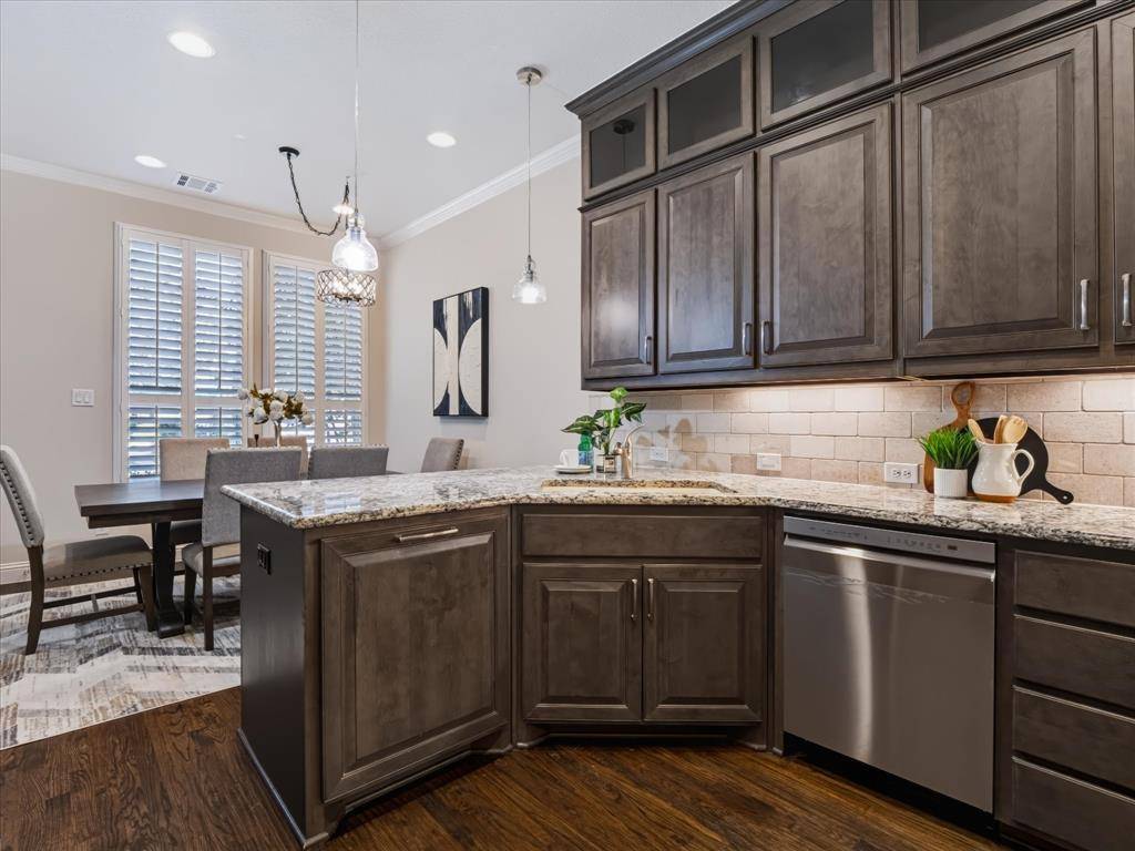 291 Moorland Drive, Richardson, TX 75080
