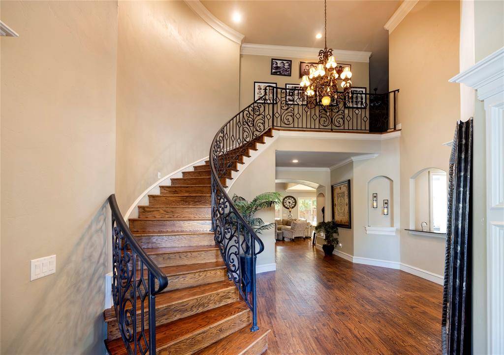 2109 Miracle Point Drive, Southlake, TX 76092